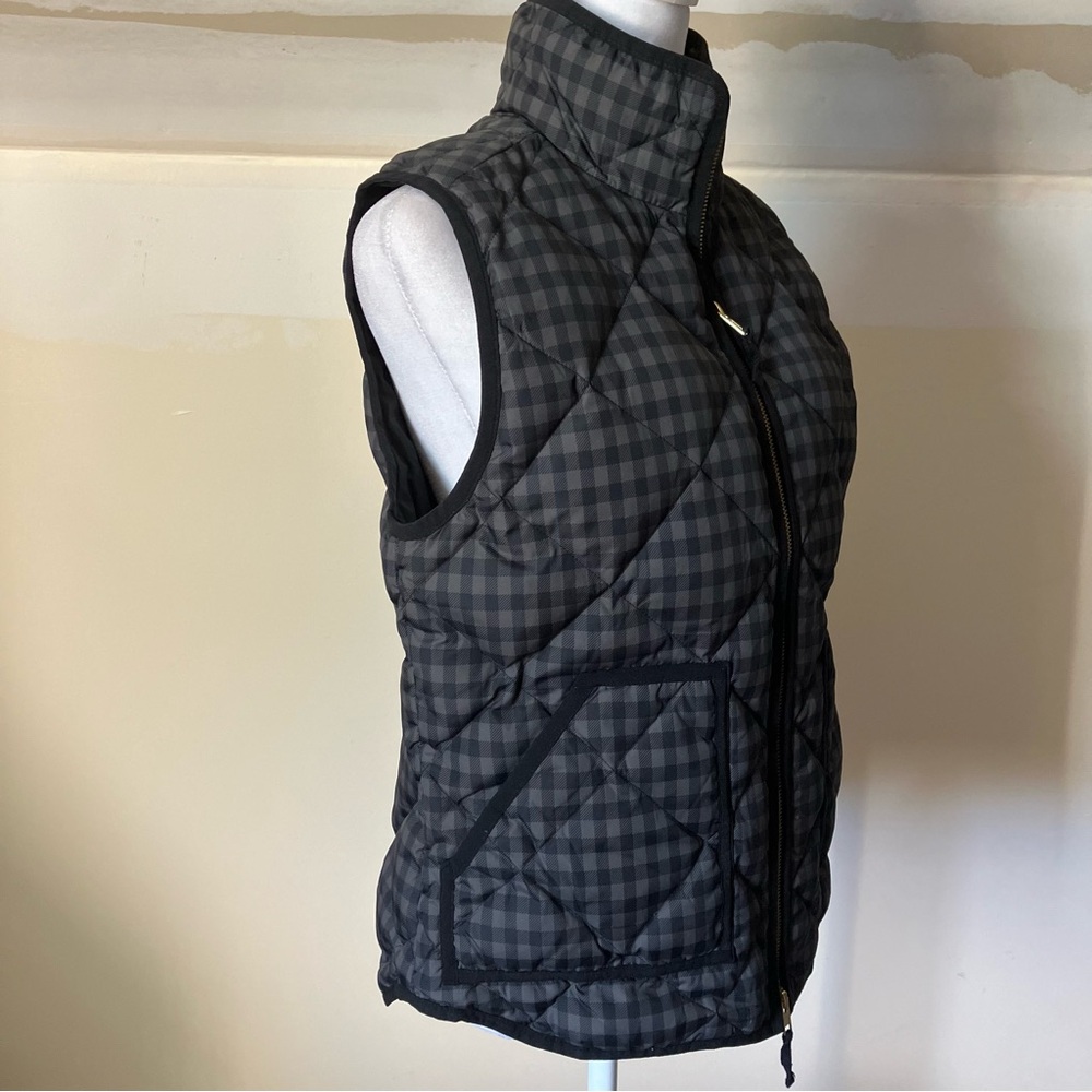 J. Crew Ladies Black / Gray Gingham Plaid Quilted Puffer Vest size Small - Picture 6 of 9
